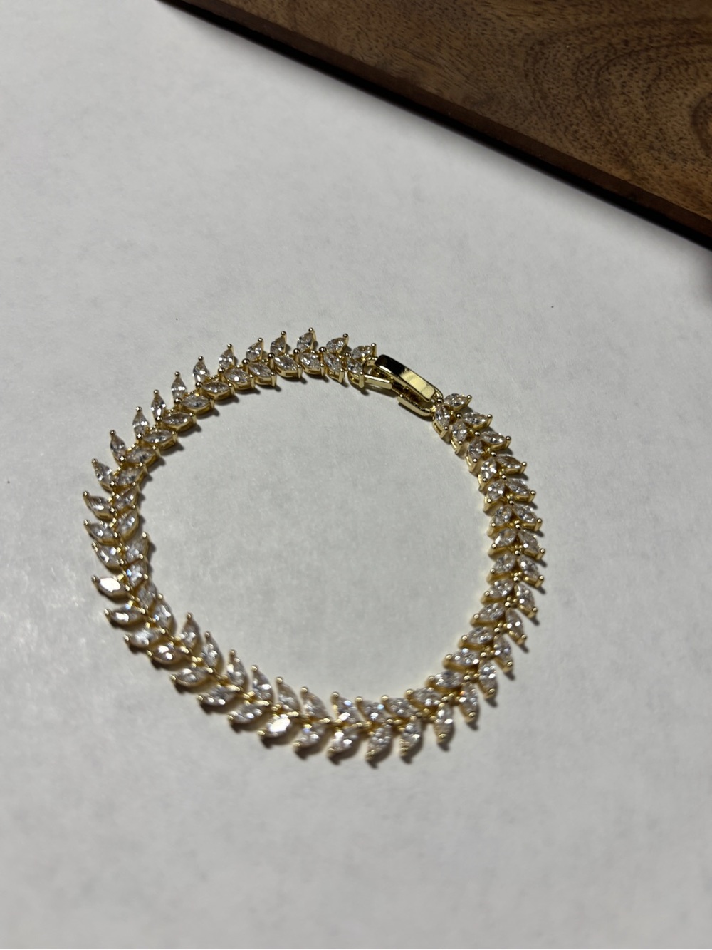 Gold Cubic Zirconia Leaf Link Bracelet - Elegant Women's Jewelry